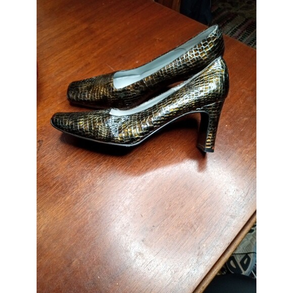 Bellini M Women's VTG Pump Black Gold Leather Snake Print Retro Heel Size 9.5W - Picture 6 of 10